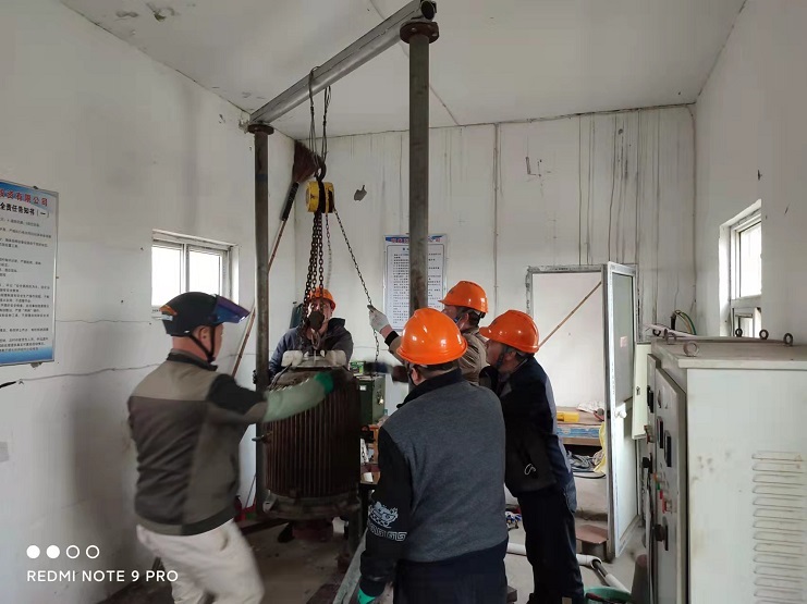 明威備戰(zhàn).jpg 明威備戰(zhàn).jpg